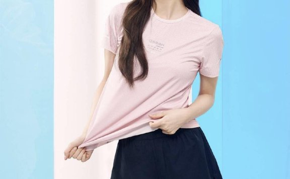 裴秀智最新画报演绎春夏清爽系列，是甜美元气女神没错了！