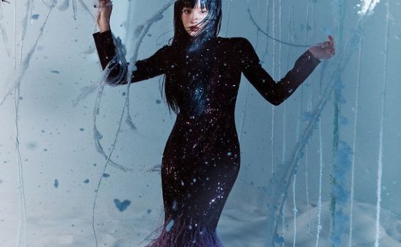 THE9的杂志大片,孔雪儿大秀身材,喻言唯美,虞书欣小公主!