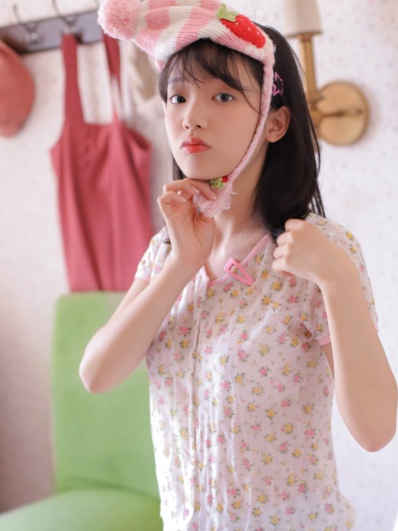 俏皮可爱美女萝莉元气满满风格写真图片