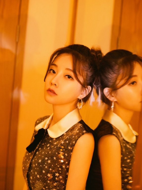 冯提莫带火了甜美风穿搭，减龄青春咋看咋美