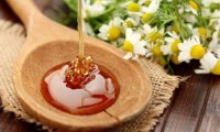 用蜂蜜洗脸有什么好处 蜂蜜洗脸的正确方法