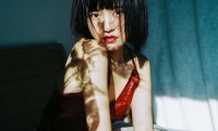 女生对你有好感的征兆 这三个细节可以看出女生的小心思