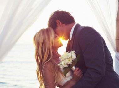 怎样挽回夫妻感情 这三招帮你挽回一段感情