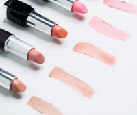 黄皮肤适合什么颜色口红 五个非常适合黄皮女孩的口红色号