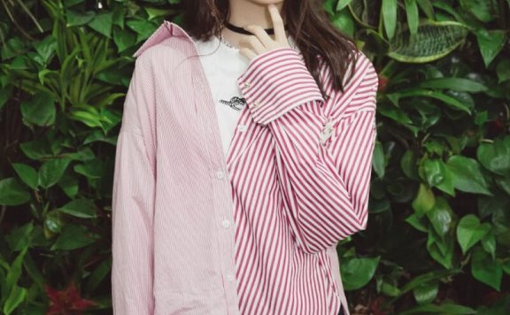 内地美女演员祝绪丹甜美室外白嫩美腿图片