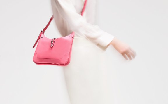 低调奢华:优雅简约的Hermès Trim Duo 24 Bag相信你也会喜欢