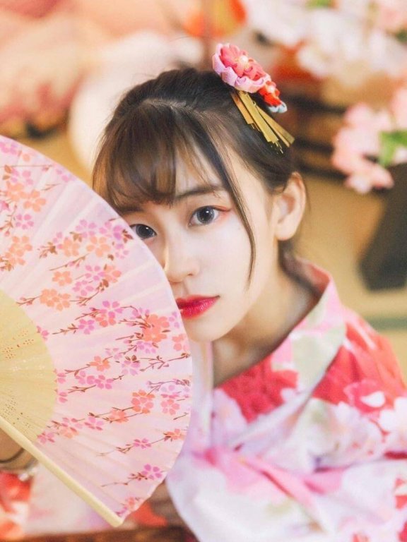 穿着粉嫩和服的日式风格美少女撩人私房写真图片