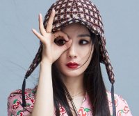 杨幂全包眼线烈焰红唇御姐风时尚写真图片