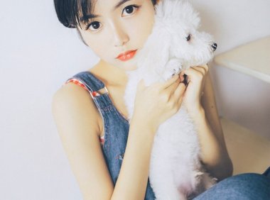 叔叔写作业时捉弄我 只因我身份卑微