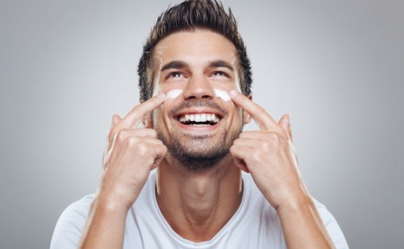 青春期要怎样护理皮肤 青春期男生护理皮肤的方法