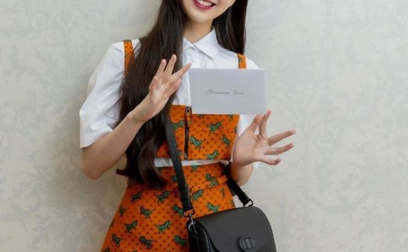 木村心美终于甩掉土味，被夸迪奥小公主，姐妹花事业风生水起