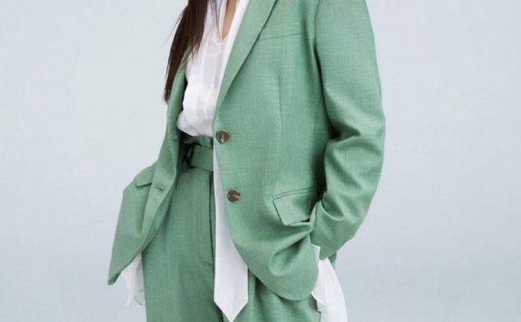 女演员王晓晨妩媚霸气时尚写真图片