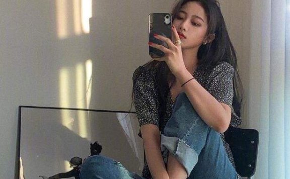 韩国时尚博主太会穿 极简风格干净气质圈粉无数