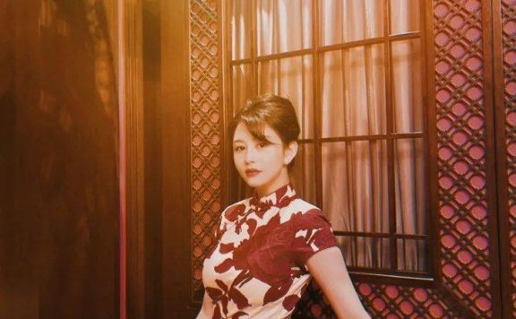 看到邱淑贞女儿穿旗袍,是疯狂心动的