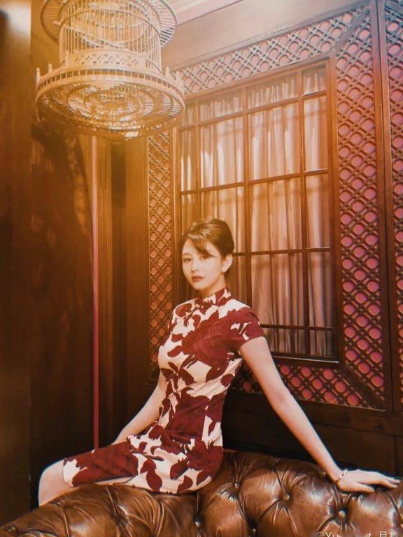 看到邱淑贞女儿穿旗袍,是疯狂心动的