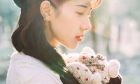 男同桌上课突然袭击我 还让我放学去他家里