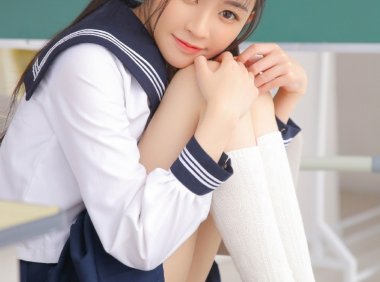 家里养了3只狗每天都上我的床 每天日子都太难熬
