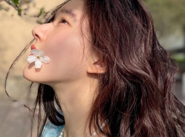 又纯又欲的妆容是什么样的,看看让直男欲罢不能的高级伪素颜吧!