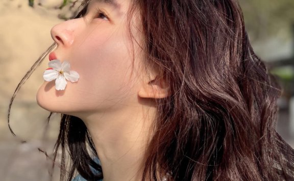 又纯又欲的妆容是什么样的,看看让直男欲罢不能的高级伪素颜吧!