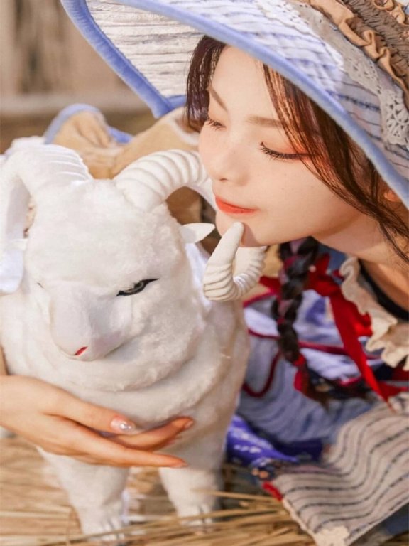 杨超越可爱少女风写真图片