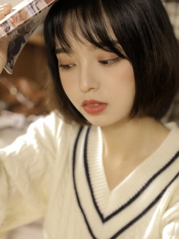 校园女神清纯风图片写真