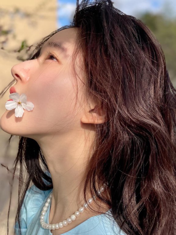 又纯又欲的妆容是什么样的,看看让直男欲罢不能的高级伪素颜吧!