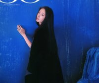 杨幂色彩反差感情绪化时尚杂志大片