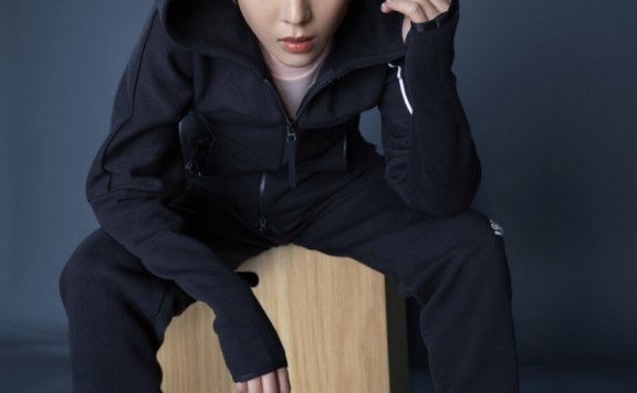 运动女神张钧甯率性写真图片