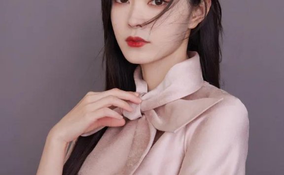 宋轶最新写真可甜可A！肤白貌美大长腿太妩媚撩人