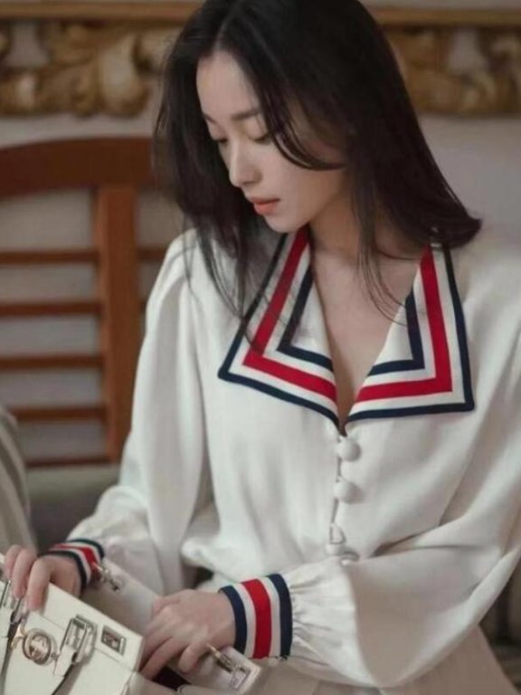 普通的小白裙如何穿出优雅的气质?