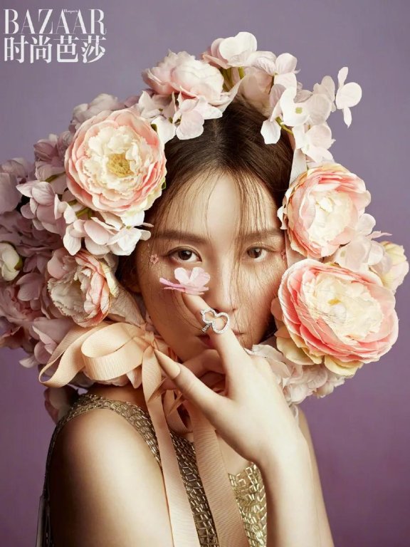 刘诗诗牡丹花间大片灿若春华!肤白貌美清新脱俗