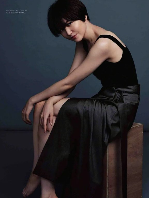 日本女星长泽雅美杂志最新美图!雪肤玉貌长腿太性感撩人
