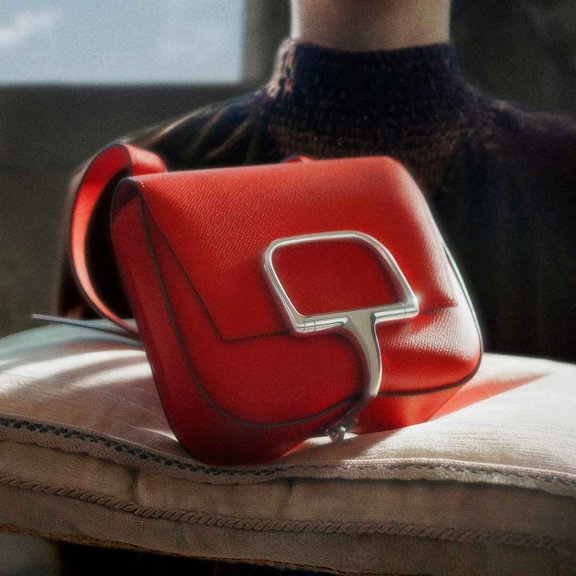爱马仕推出 Hermès Della Cavalleria 迷你系列,带你踏上冒险旅程