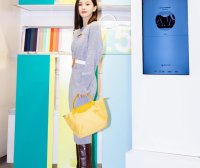 王子文气场全开!穿灰色针织套装显高显瘦还洋气