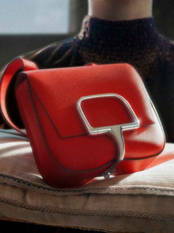 爱马仕推出 Hermès Della Cavalleria 迷你系列,带你踏上冒险旅程