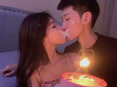 校霸被学霸教训到崩溃 被瞧不起的感觉太难过