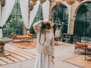 把它夹住去跑步不能掉 体育课上我们玩了一个游戏