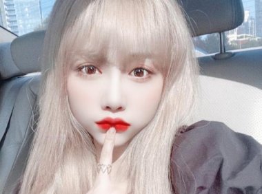 夹好钢笔去学校不能掉出来 老爸的惩罚绝了