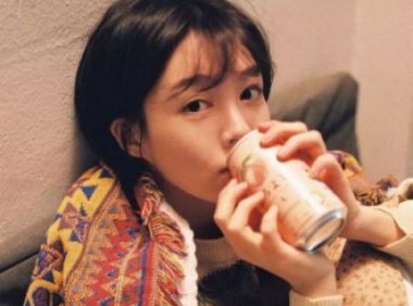 男朋友在我家要上我房间 在夜晚我们偷偷私会