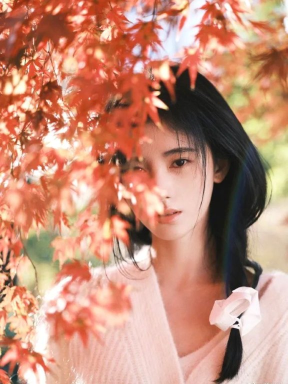 鞠婧祎晒秋日写真超级惊艳!4000年一遇美女美到让人窒息