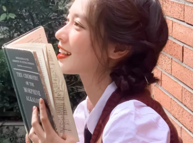 朋友老公的房子比自己老公的大 原来嫉妒是种非常不好的情绪