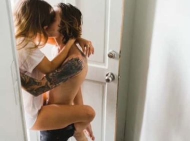 教你3种女上位姿势,让你欲罢不能