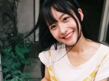 内心严重缺爱的女孩表现