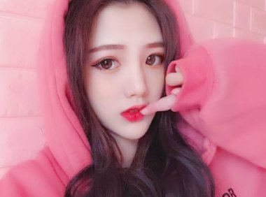 捡到老师的跳开关 一按遥控器老师就抖个不停