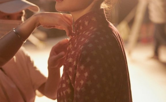 张天爱自然演绎农村女孩高清剧照图片