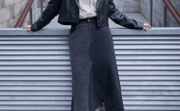 杨紫冬日冷色调写真超美！打扮靓丽惊艳