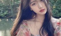 地铁里一点一点的进入梦乡 旁边宝宝有反应了
