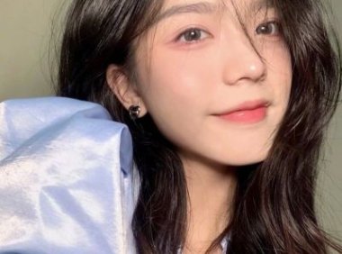 大叔爱上小姑娘的表现 从6点看出