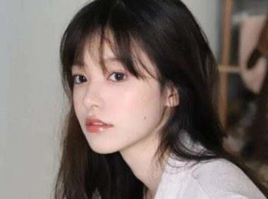 老公不在儿子当家做主 他要撑起整个家