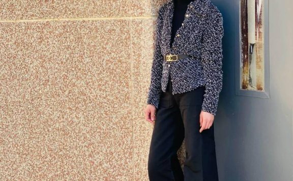 张钧甯将简单的黑白搭配穿出了高级气息，气场真强大